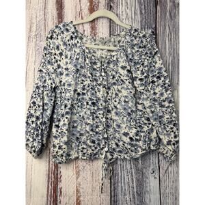 Floral & Ivy Blue and White Flower Print Top Medium